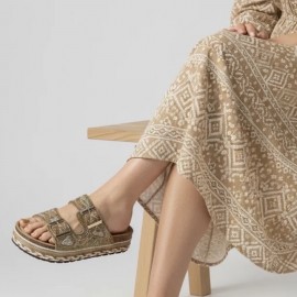 Slide, beaded camel with two bars