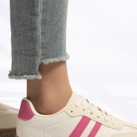 Trainer in cream