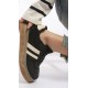 Trainer in black