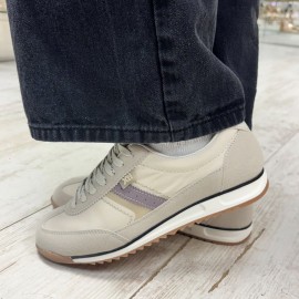 Trainer in beige from Xti 