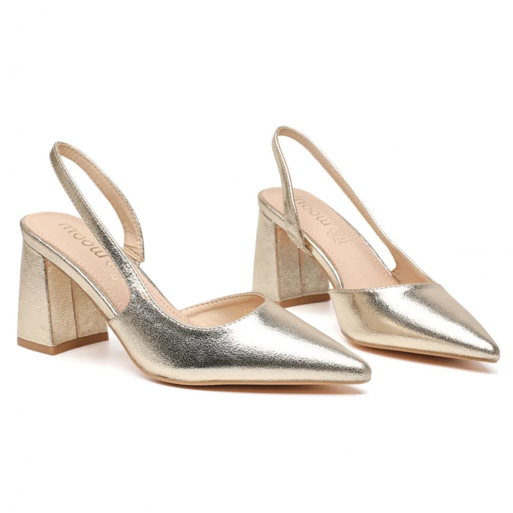 Dress shoe in gold with slingback