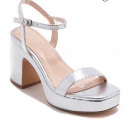 Dress sandal with platform in silver