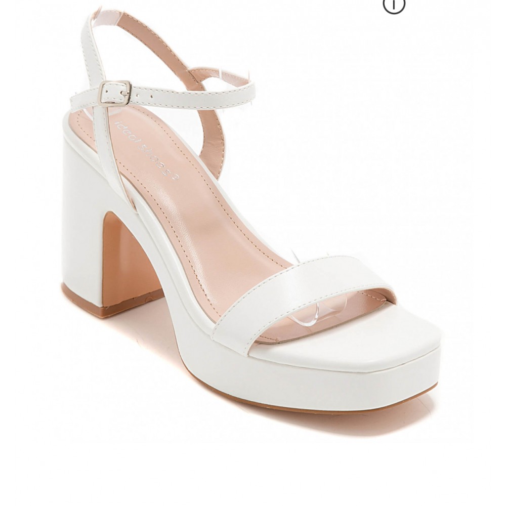 Dress sandal with platform in white