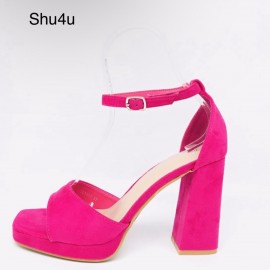 Dress sandal with platform sole and block heel in fuchsia